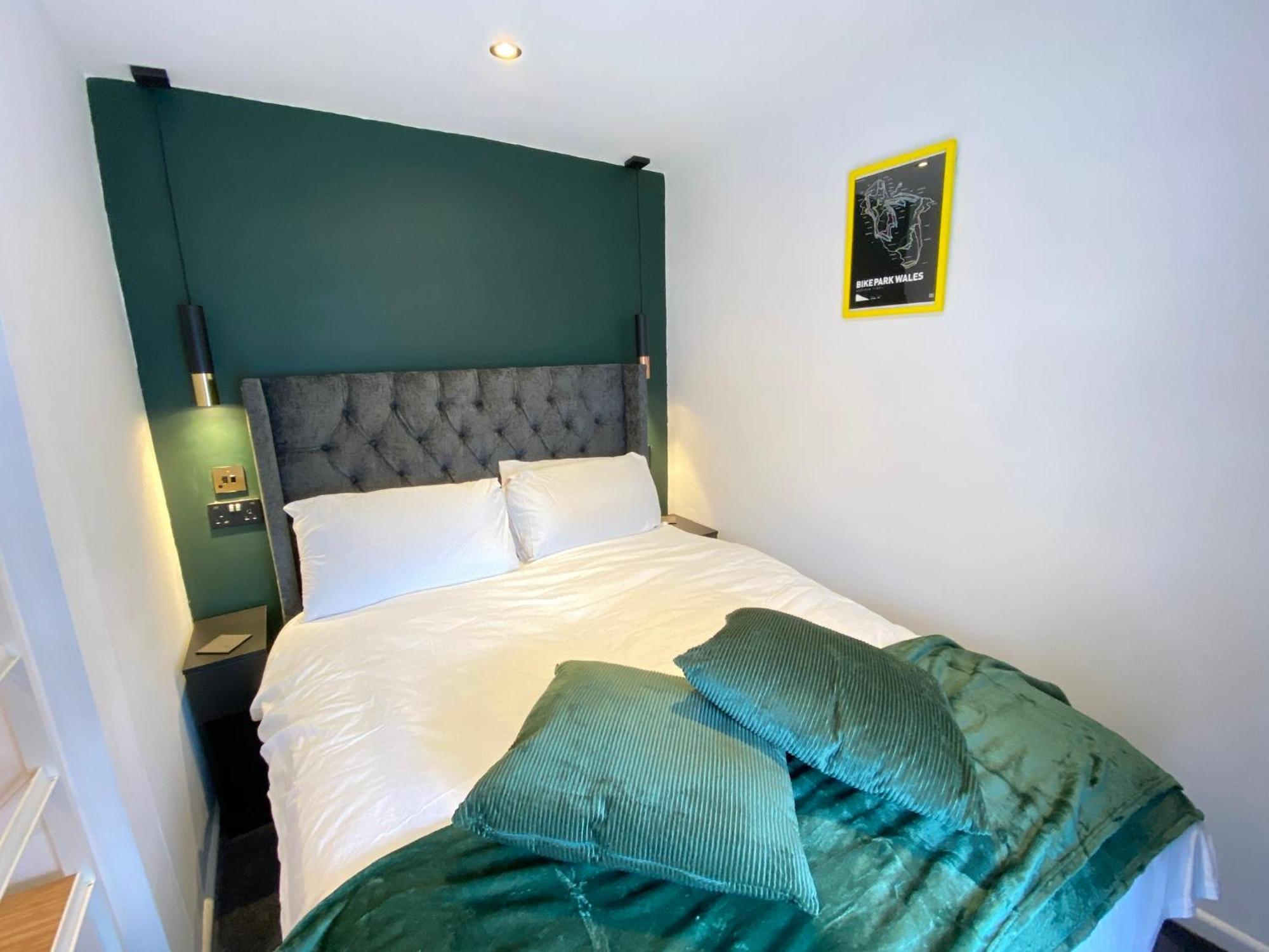 The Cwtch, Log Fire, Sleeps 6, Nr Zip World, Brecon And Bike Park Wales Vila Aberdare Exterior foto