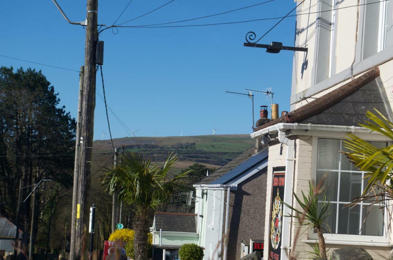 The Cwtch, Log Fire, Sleeps 6, Nr Zip World, Brecon And Bike Park Wales Vila Aberdare Exterior foto